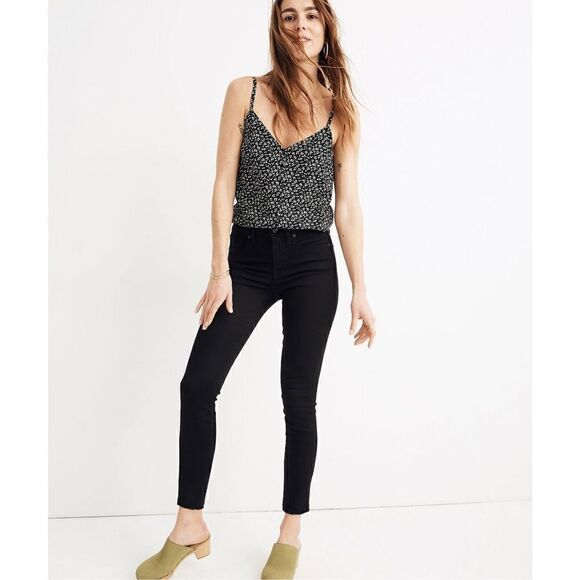 Madewell 9" Mid-Rise Skinny Crop Jeans in ISKO Stay Black™: Raw-Hem Edition - Picture 1 of 11